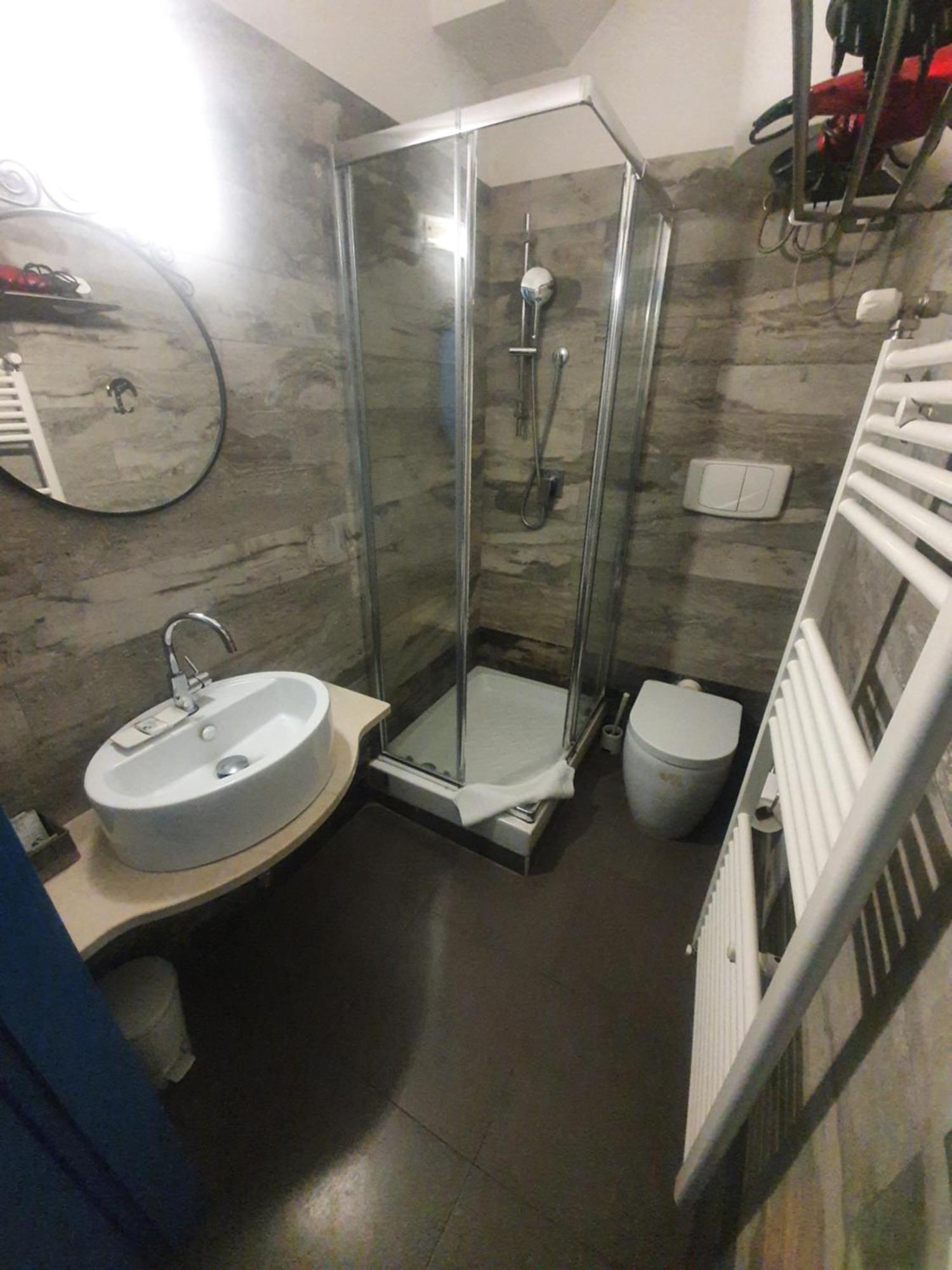 Отель Sira House Milano Экстерьер фото