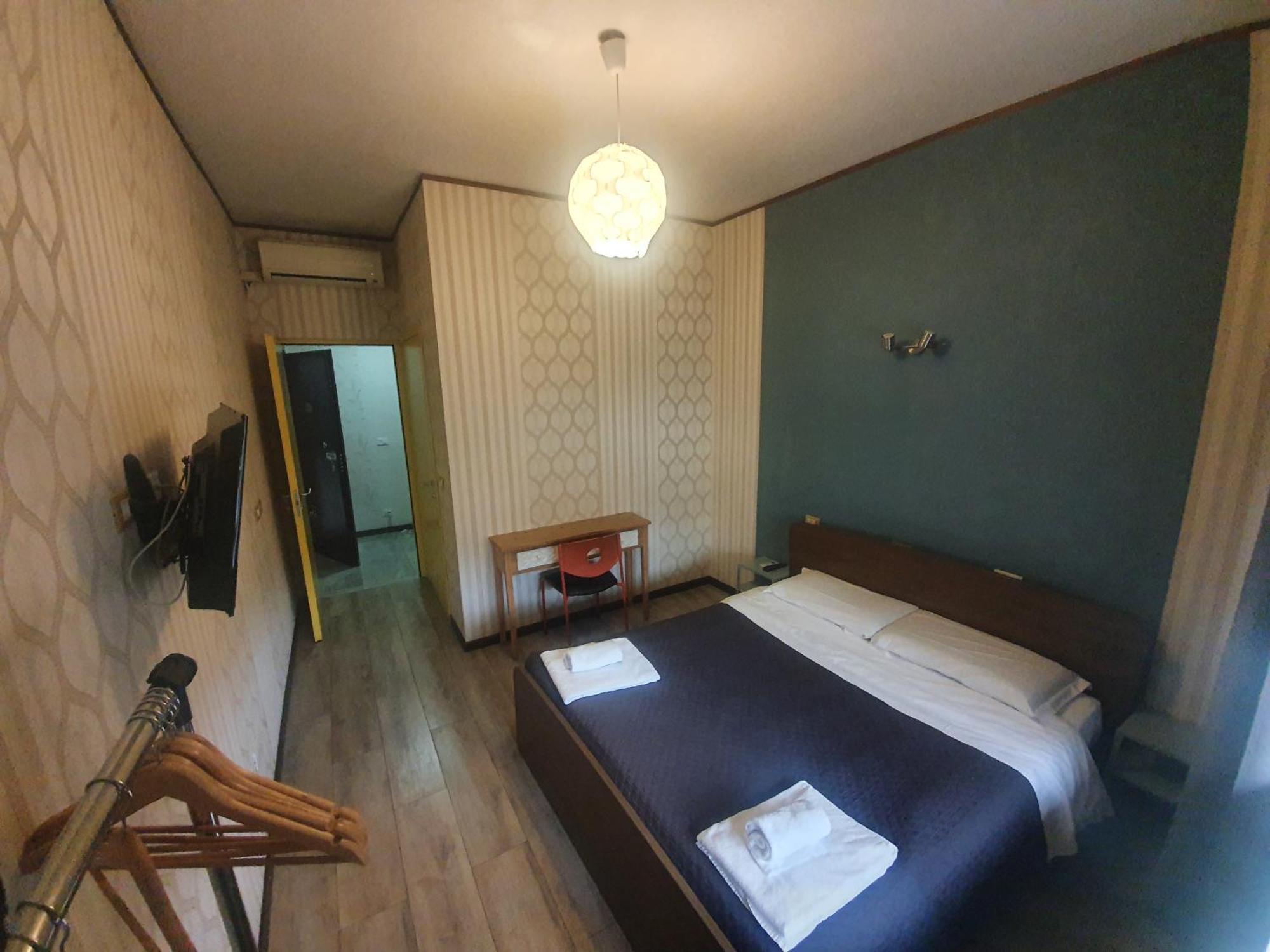 Отель Sira House Milano Экстерьер фото